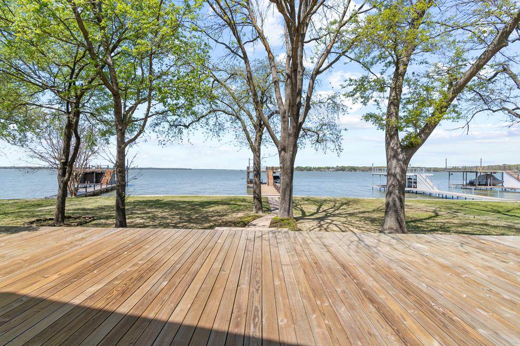 670 Enchanted Isles Drive - Photo 1