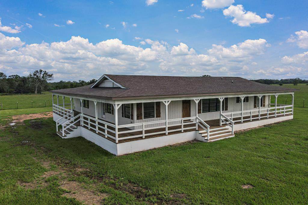 2125 Fm 1256 - Photo 1