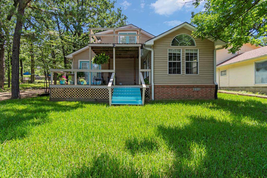 517 Shore Line Drive - Photo 1