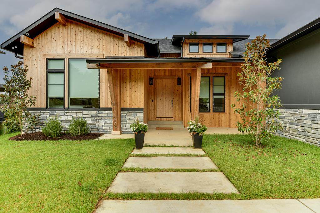9 Westview - Photo 1