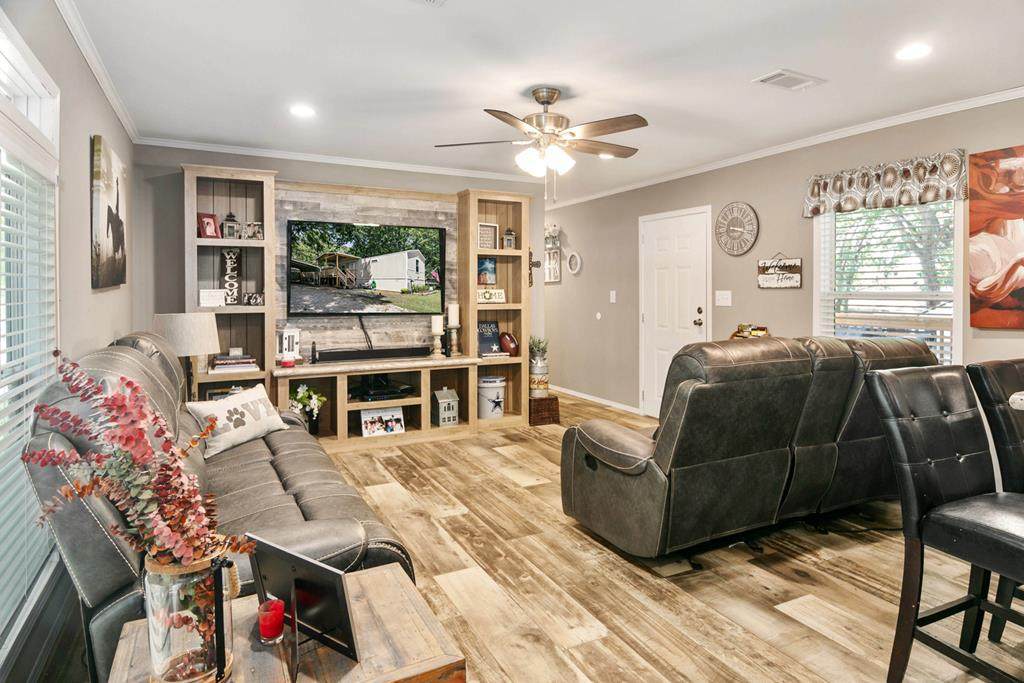 156 Big Chief Drive - Photo 1