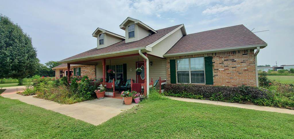 601 E Waller Road - Photo 1