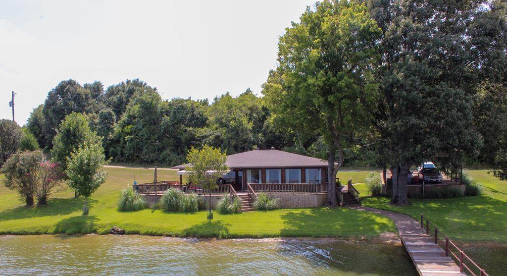 199 Kings Row - Photo 1