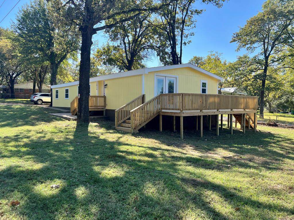 2016 Elm Drive - Photo 1