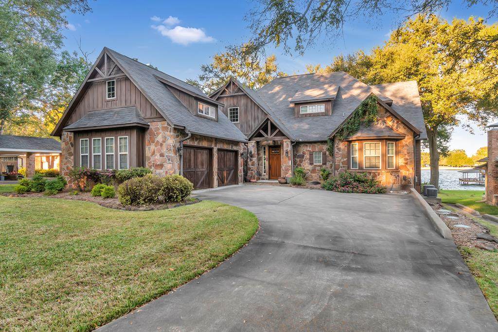 229 N Beverly Drive - Photo 1