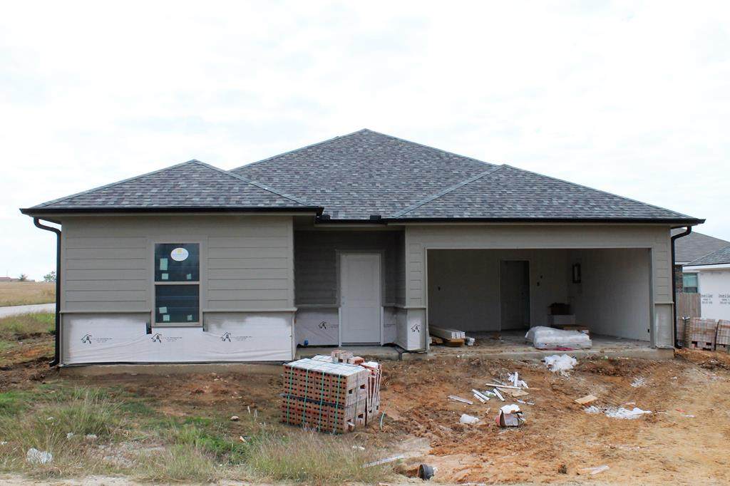 301 Hoover Drive - Photo 1