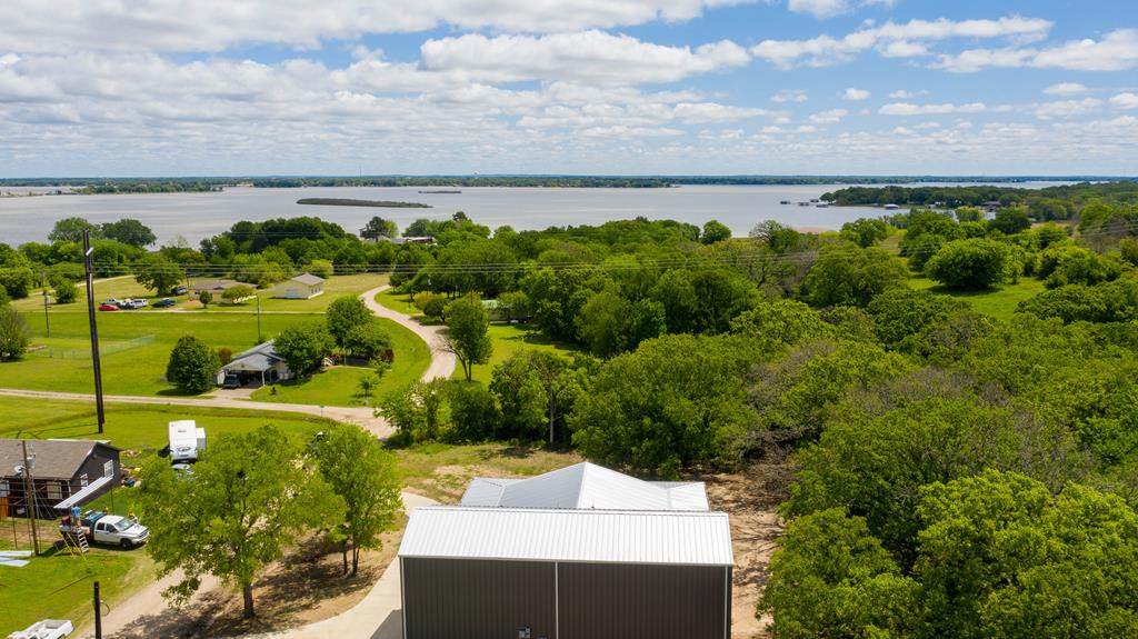1007 Beach View Dr - Photo 1