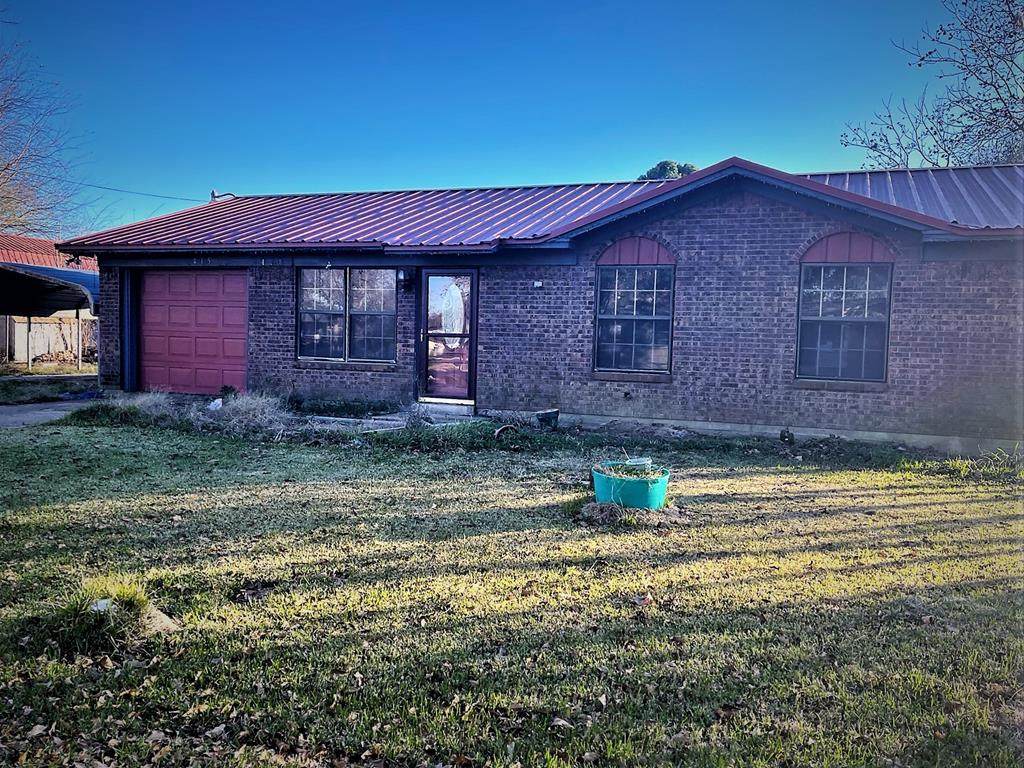 415 E Skiles - Photo 1