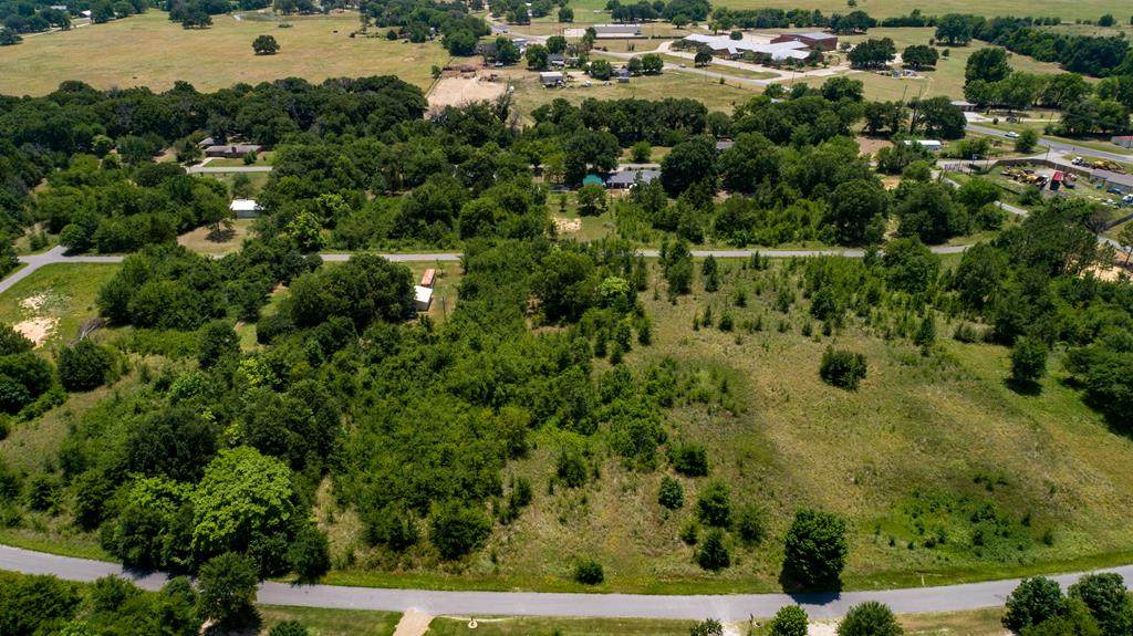 526 Tahiti Ln - Photo 1