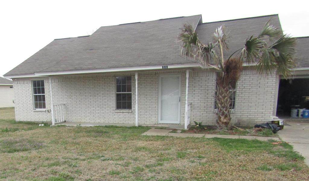 210 Windjammer Rd - Photo 1