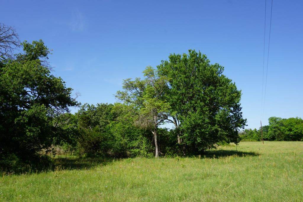 01 Cr 4705 - Photo 1