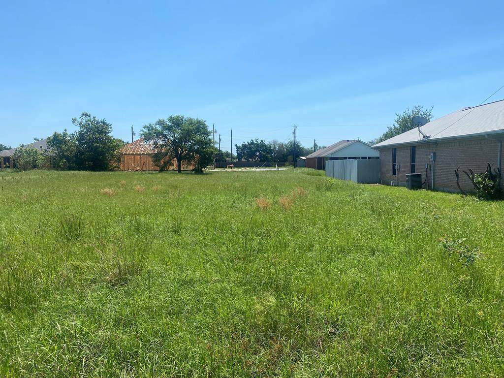 336 Starboard Drive - Photo 1