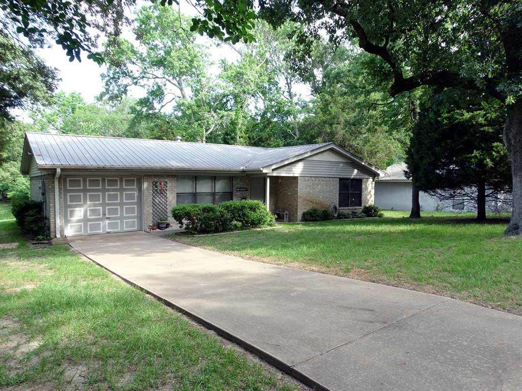 2578 Tanglewood - Photo 1