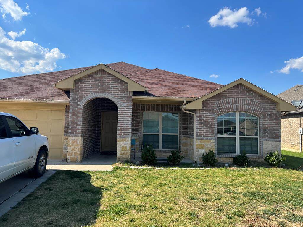 121 Oak Springs - Photo 1
