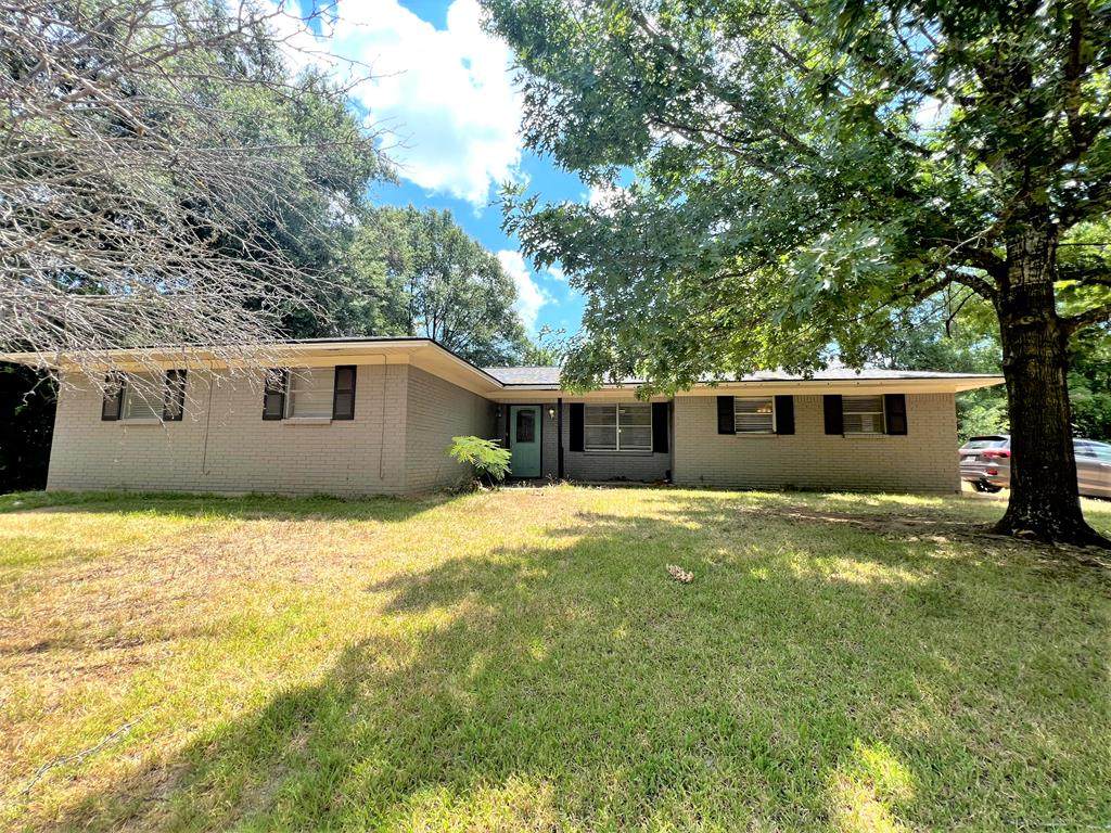 1394 Shady Ln - Photo 1