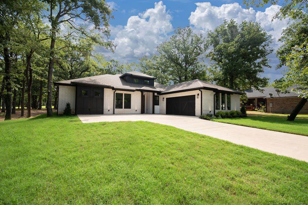 128 Saint Andrews Dr - Photo 1