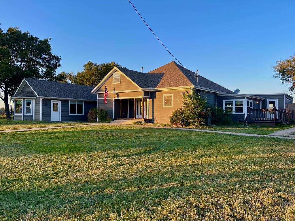 8201 Cr 148 - Photo 1