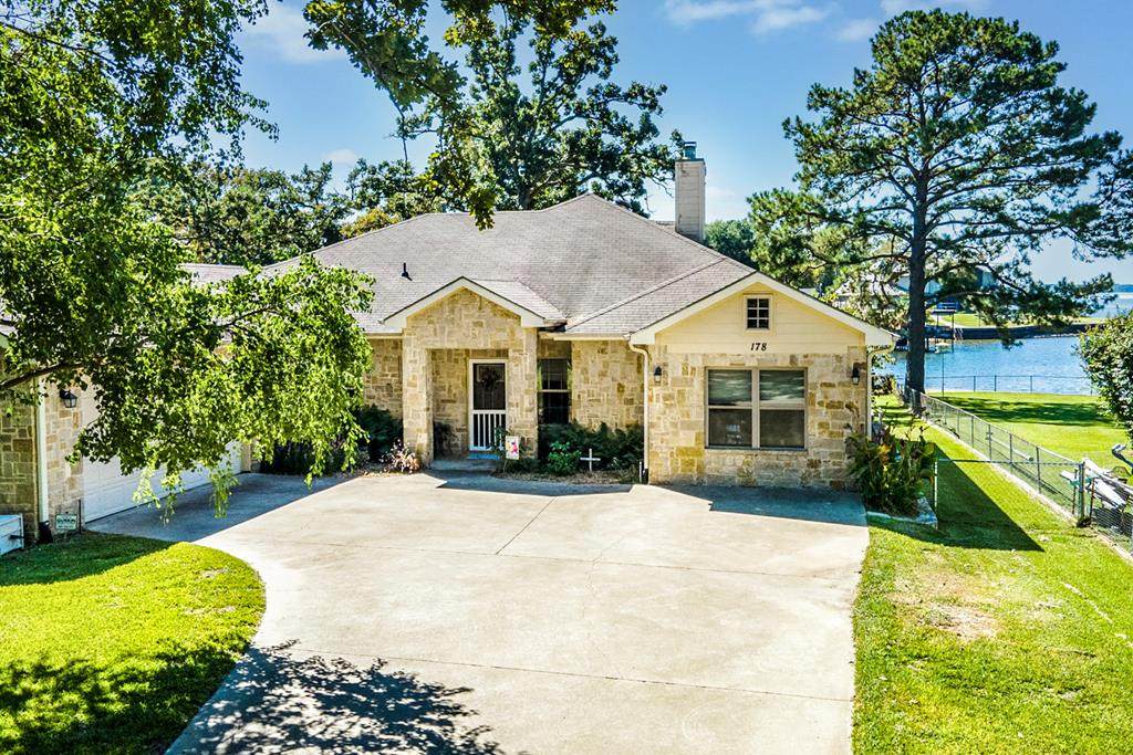 178 Bay Dr - Photo 1