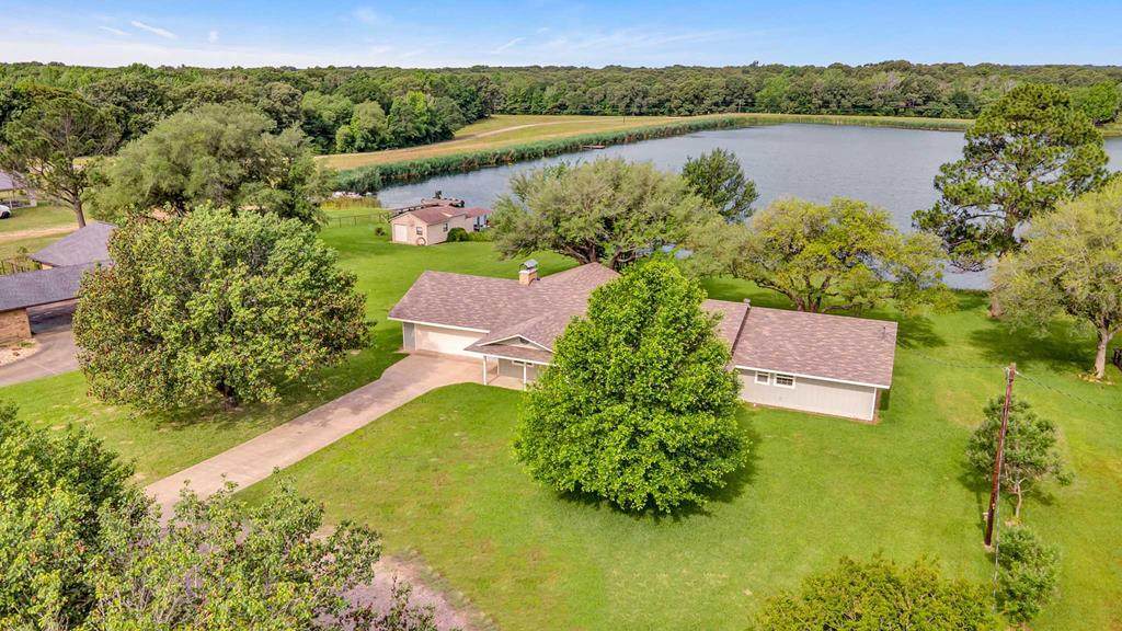 7503 Lake Dr - Photo 1