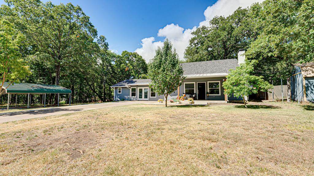 2524 Forest Hills Dr - Photo 1