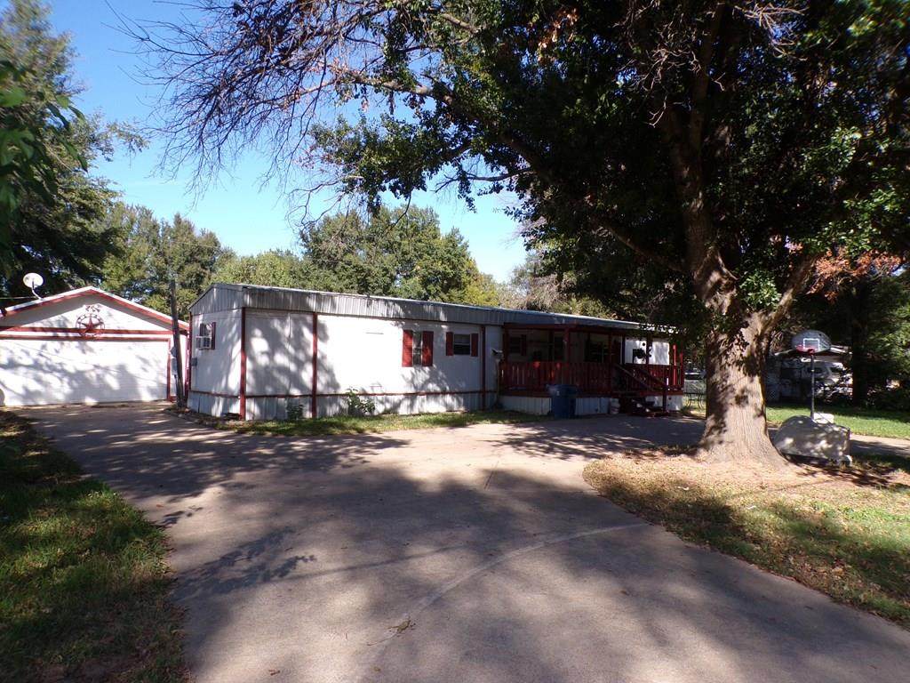 808 E Will White Rd - Photo 1