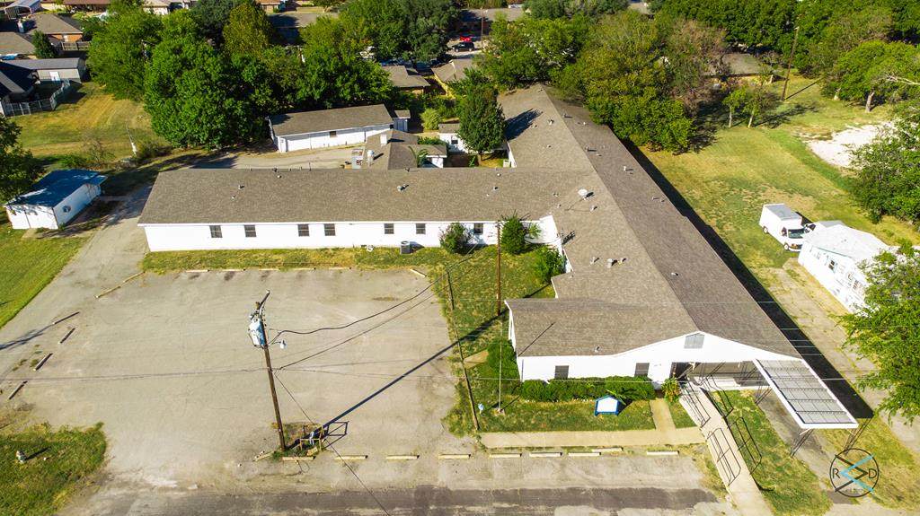110 W Troupe St - Photo 1