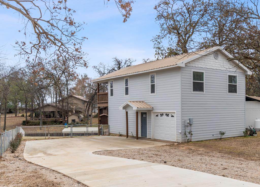 2502 Wildwood Way - Photo 1