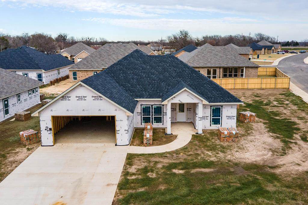 730 Cobblestone Cir - Photo 1
