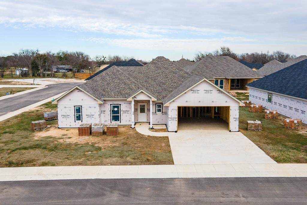 732 Cobblestone Cir - Photo 1