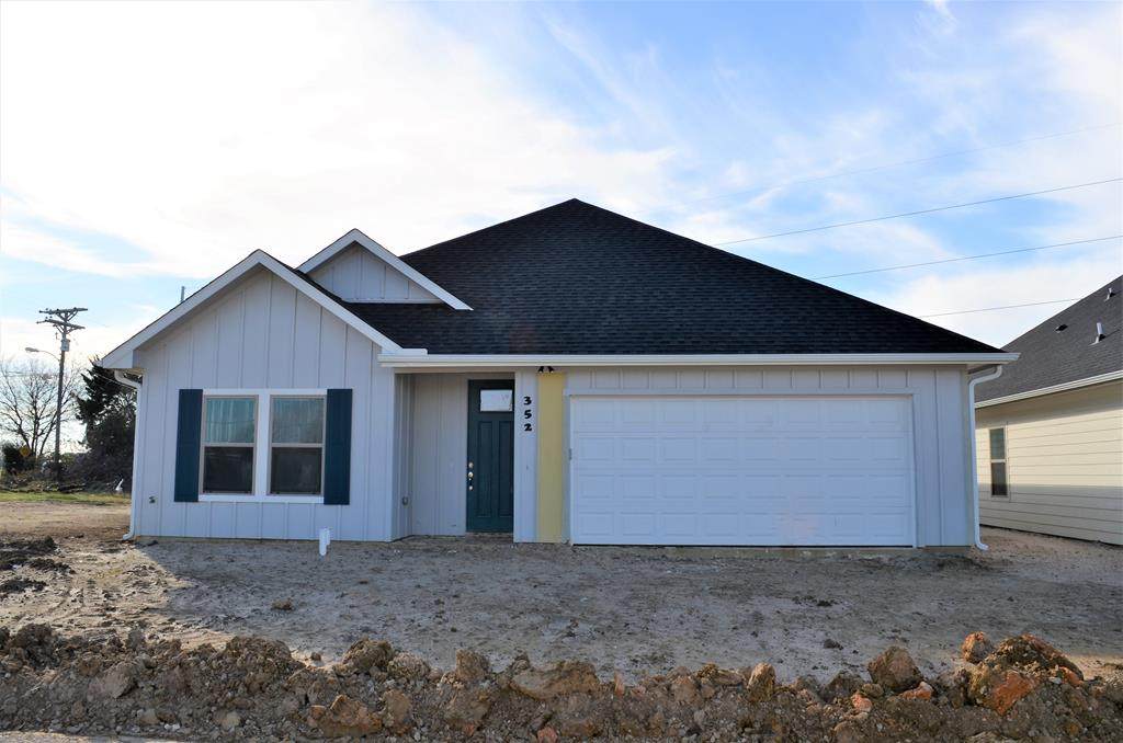 352 Preston Rd - Photo 1