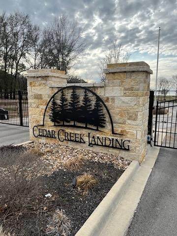 717 Clubview Dr - Photo 1