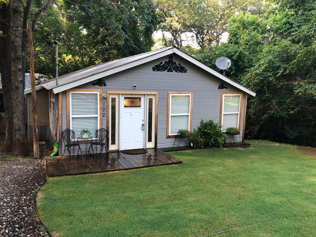 102 Crocker Drive - Photo 1