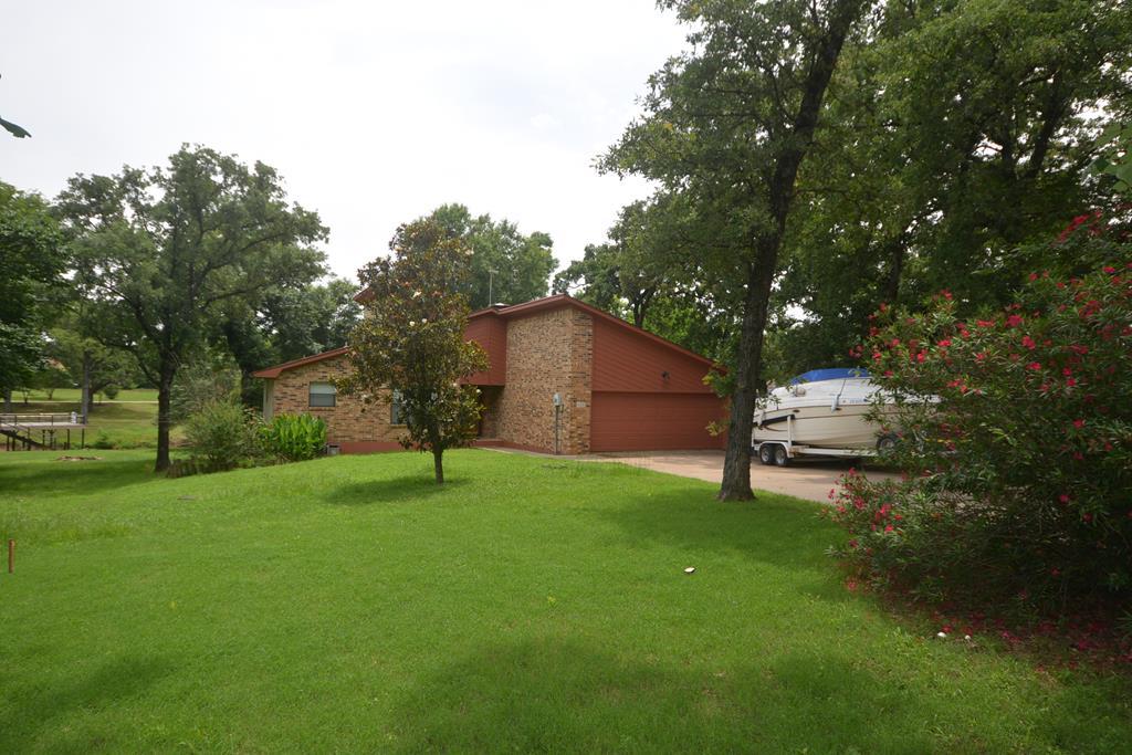 109 Hickory Creek Circle - Photo 1