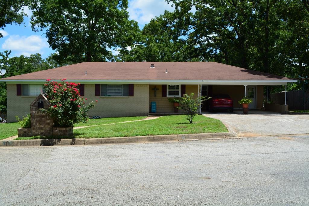 118 Hillcrest - Photo 1