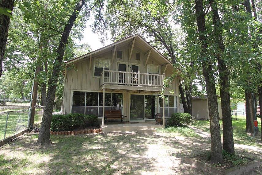 186 Hickory - Photo 1