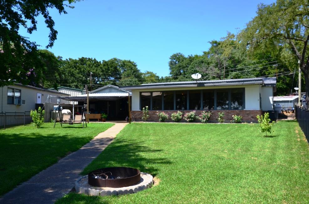 131 Briarwood Drive - Photo 1
