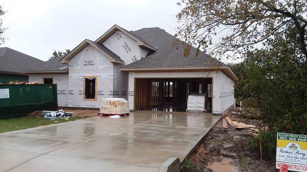 310 Port Drive - Photo 1