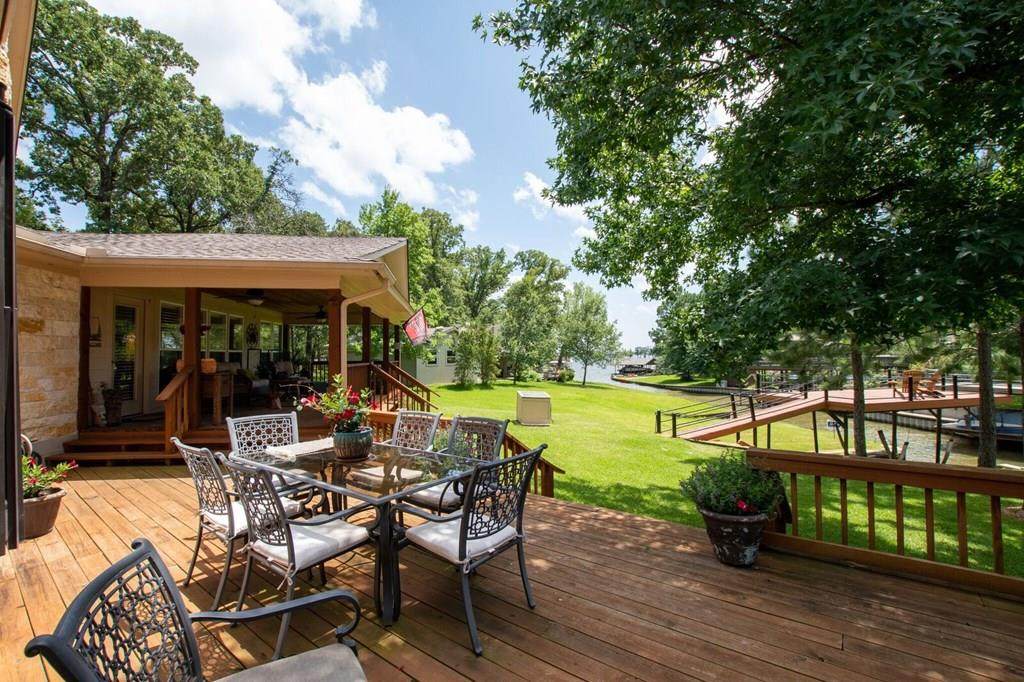 218 Enchanted Drive - Photo 1