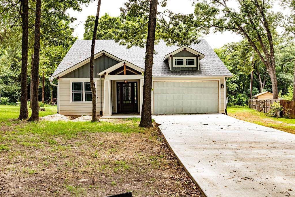 213 Louise Lane - Photo 1