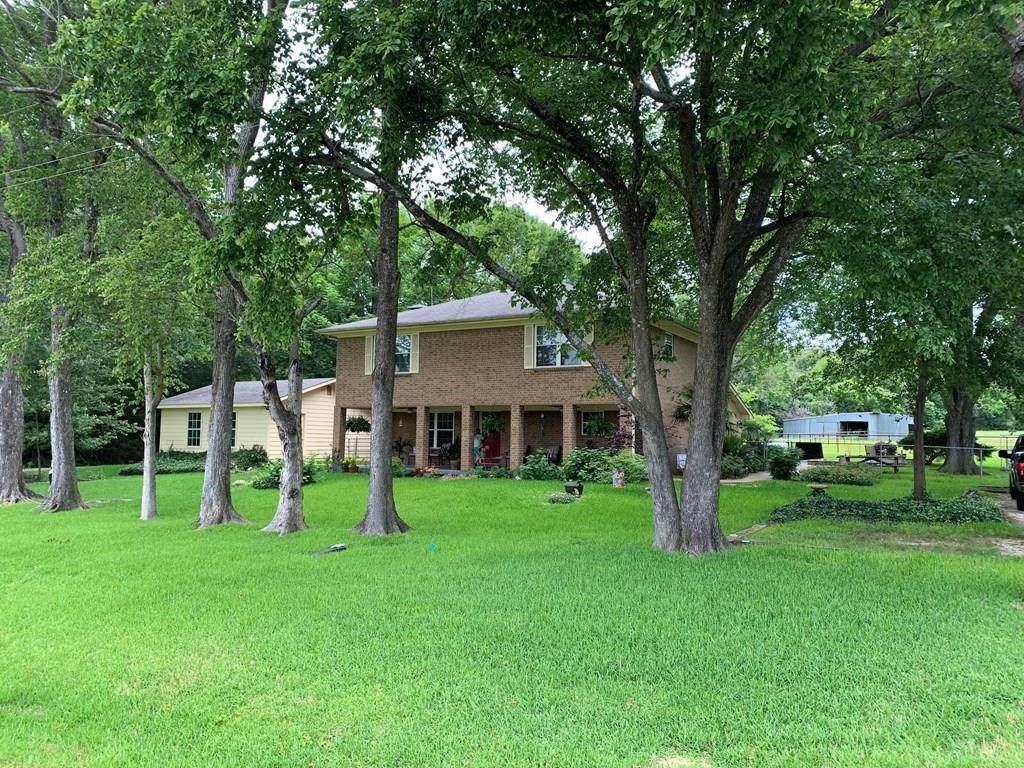 8207 South Hwy 19 - Photo 1