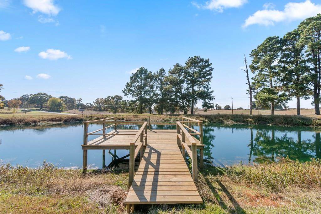 6759 Fm 2909 - Photo 1