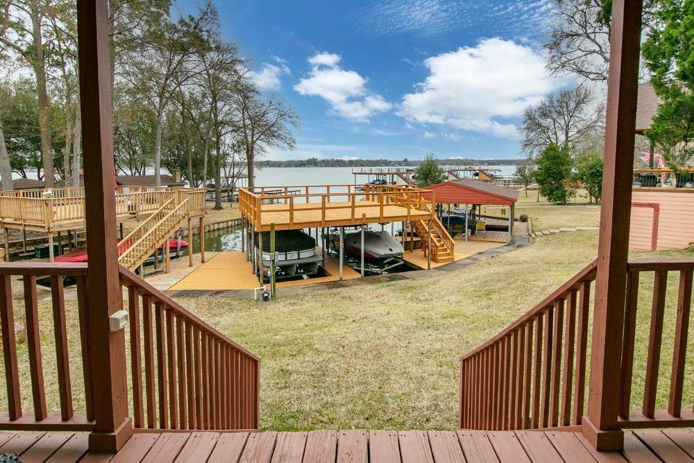 301 Lake Front Drive - Photo 1