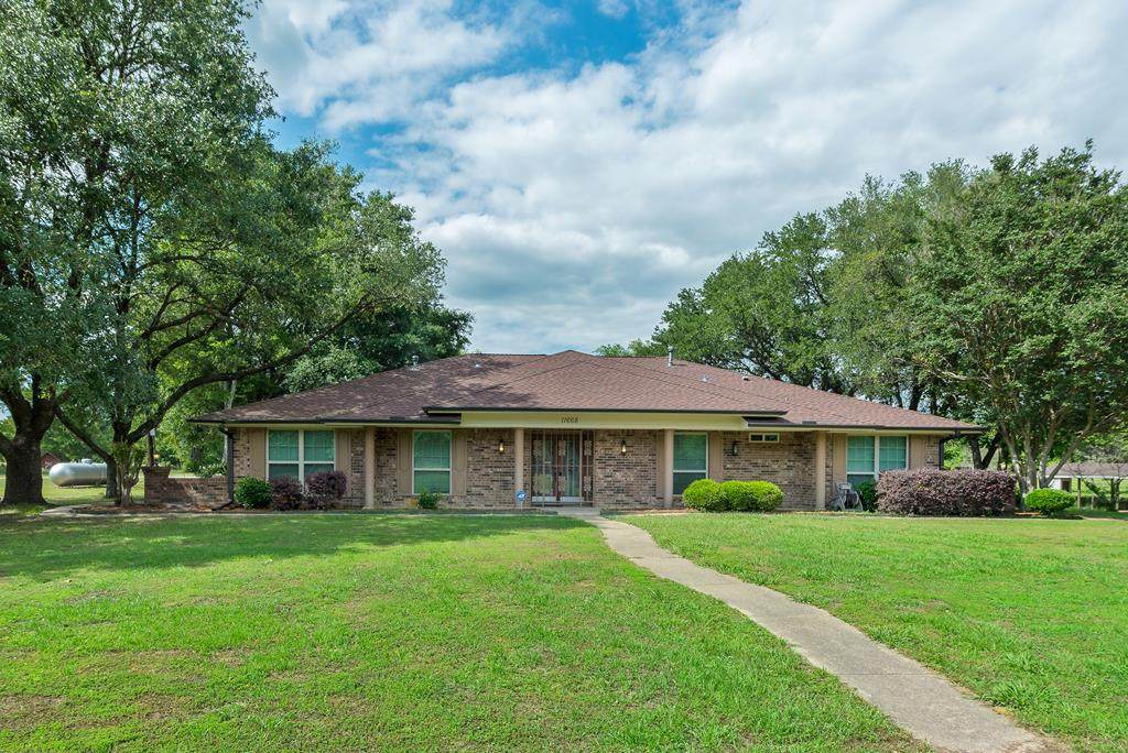 11668 Hwy 198 S - Photo 1