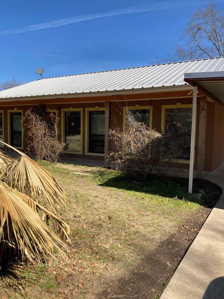 306 N Olive - Photo 1