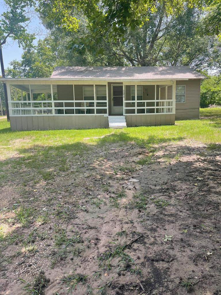 101 Merry Way - Photo 1