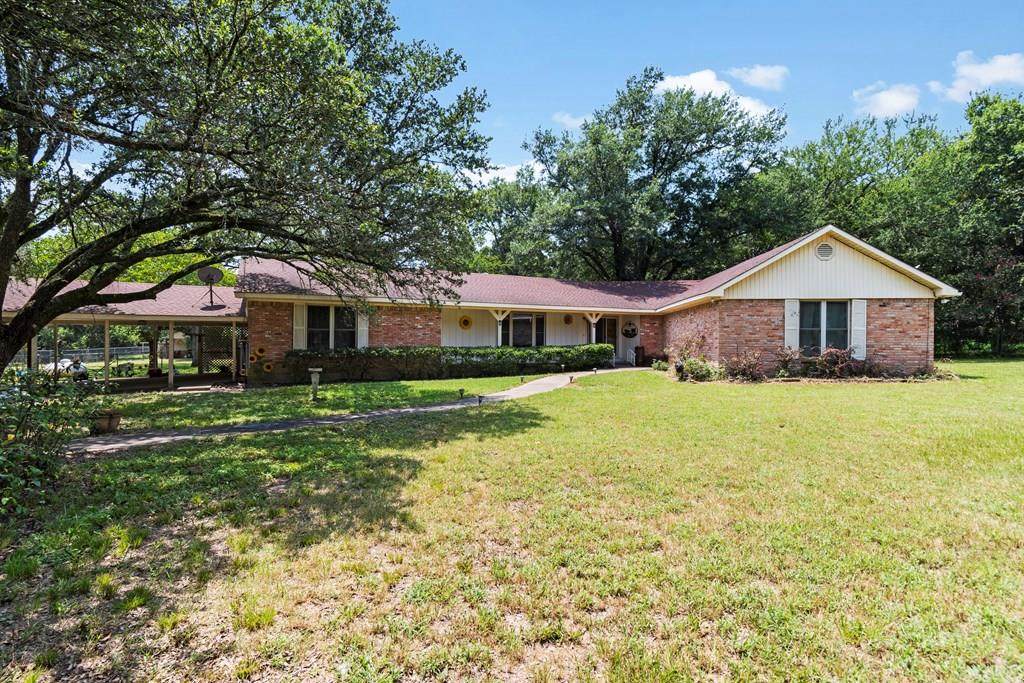 8661 North State Hwy 34 - Photo 1