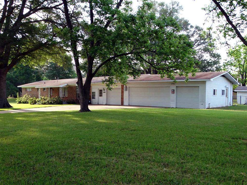 102 Waverly Way - Photo 1