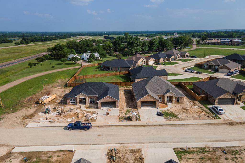 906 Stone Meadow Drive - Photo 1