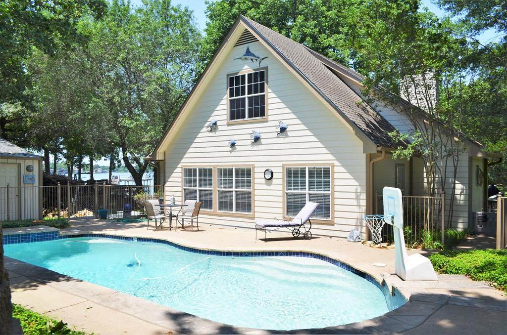 4880 Beach View Dr - Photo 1
