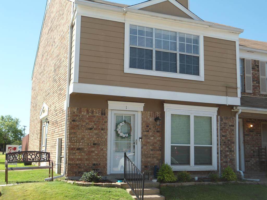 709 Lee St #2 - Photo 1